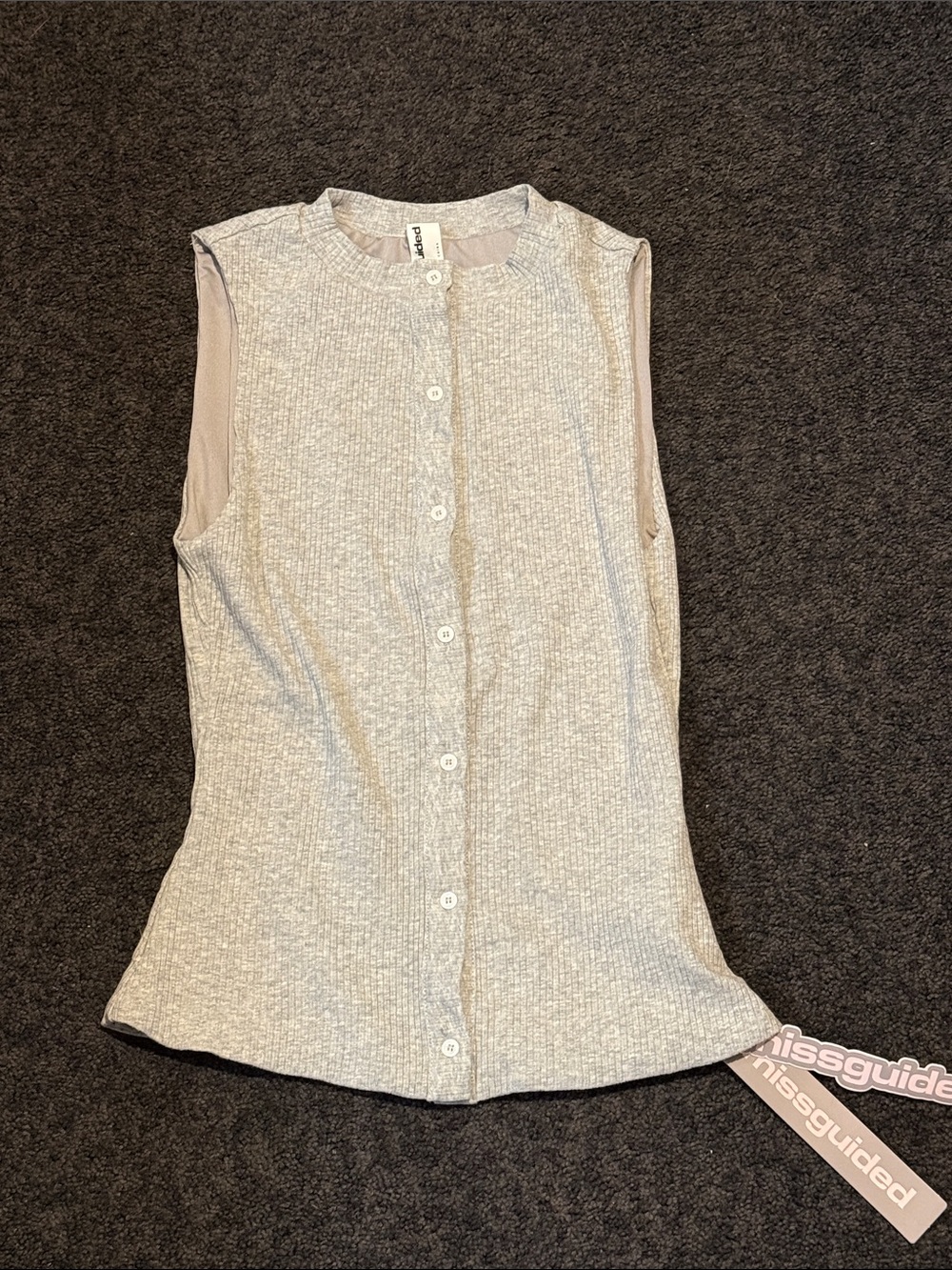 Missguided Sleeveless Ribbed Button Front Top in Light Gray